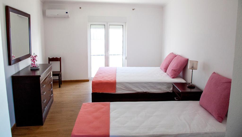 Sem Nome Hotel Alvor Quarto foto
